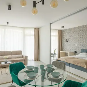 4* Hotel Parizs Garden